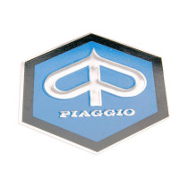 Piaggio 42mm-es lapos ragasztandó embléma - Piaggio Ape, Vespa Gl, Rally